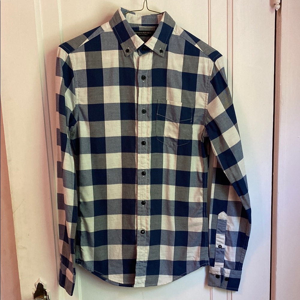 Banana Republic Navy and White Plaid Men's Shirt, XXS